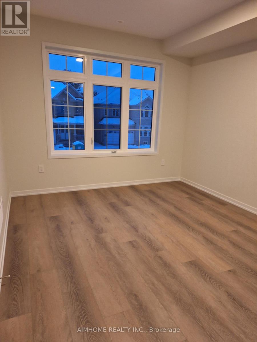 9 Art Leech Drive, Richmond Hill, Ontario  L4E 3R4 - Photo 5 - N12801548