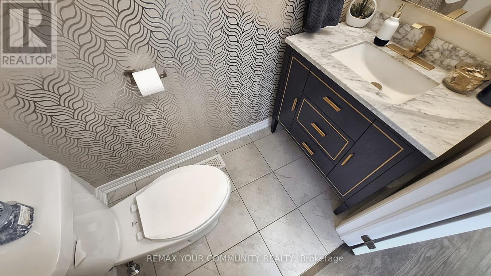 9 Applegate Drive, East Gwillimbury, Ontario  L9N 0R2 - Photo 16 - N12801560