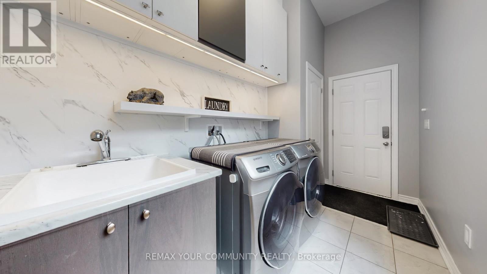 9 Applegate Drive, East Gwillimbury, Ontario  L9N 0R2 - Photo 19 - N12801560