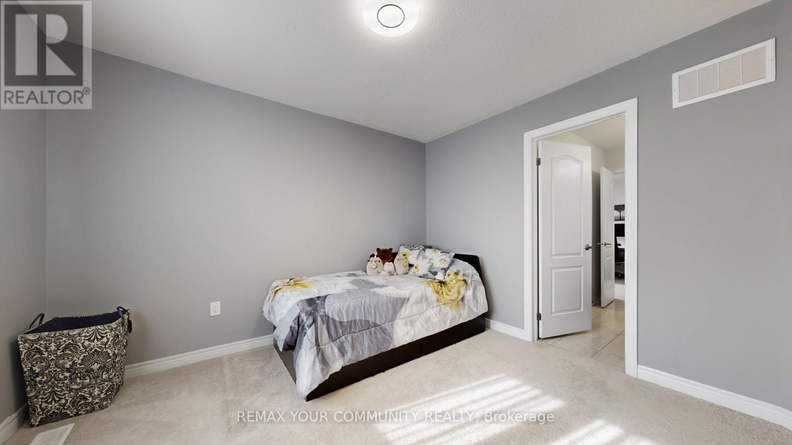 9 Applegate Drive, East Gwillimbury, Ontario  L9N 0R2 - Photo 30 - N12801560