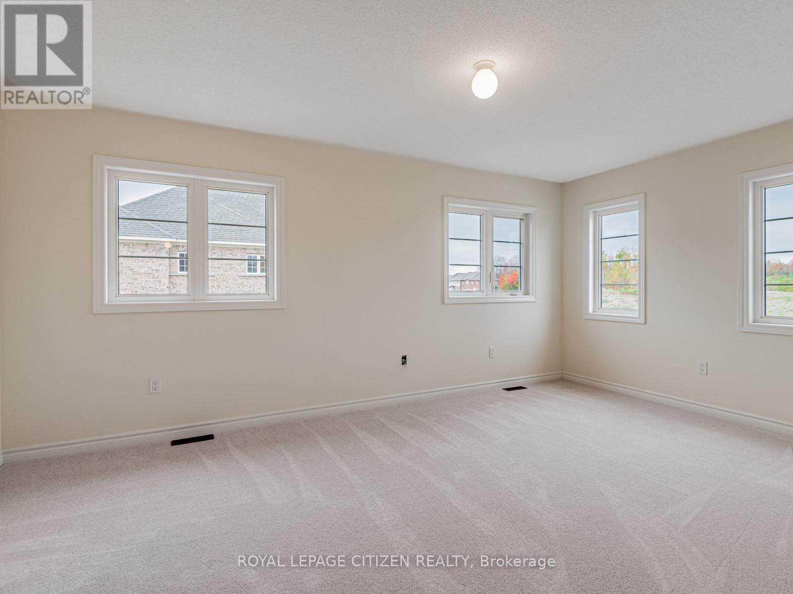 165 Hawkins Street, Georgina, Ontario  L0E 1R0 - Photo 23 - N12801568