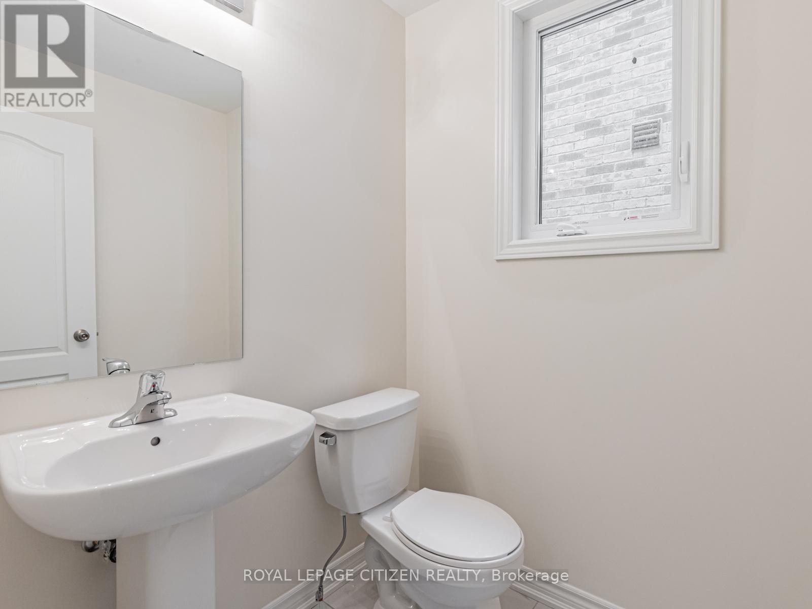 4 Heather Fullerton Road, Georgina, Ontario  L0E 1R0 - Photo 19 - N12801588