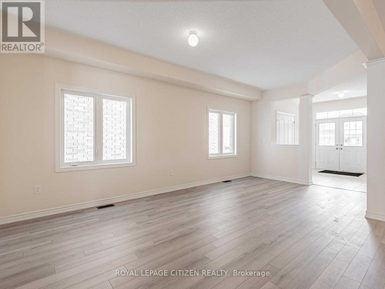 4 Heather Fullerton Road, Georgina, Ontario  L0E 1R0 - Photo 6 - N12801588