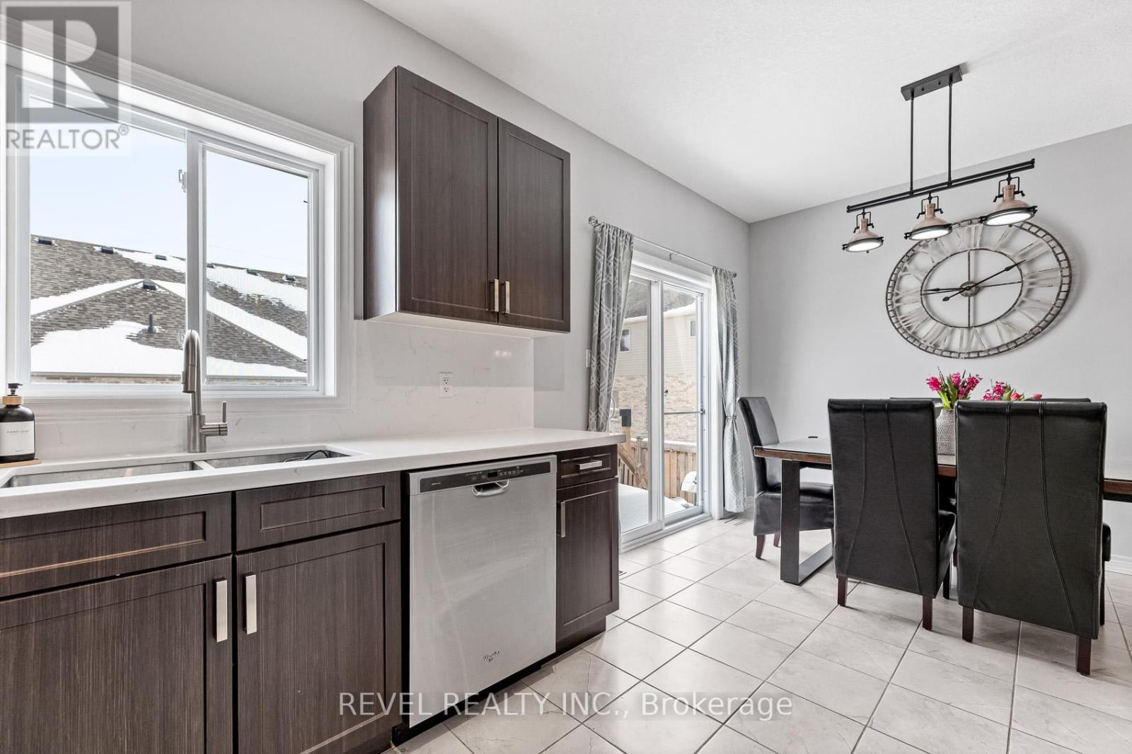 27 Carleton Trail, New Tecumseth (Beeton), Ontario  L0G 1A0 - Photo 26 - N12801626