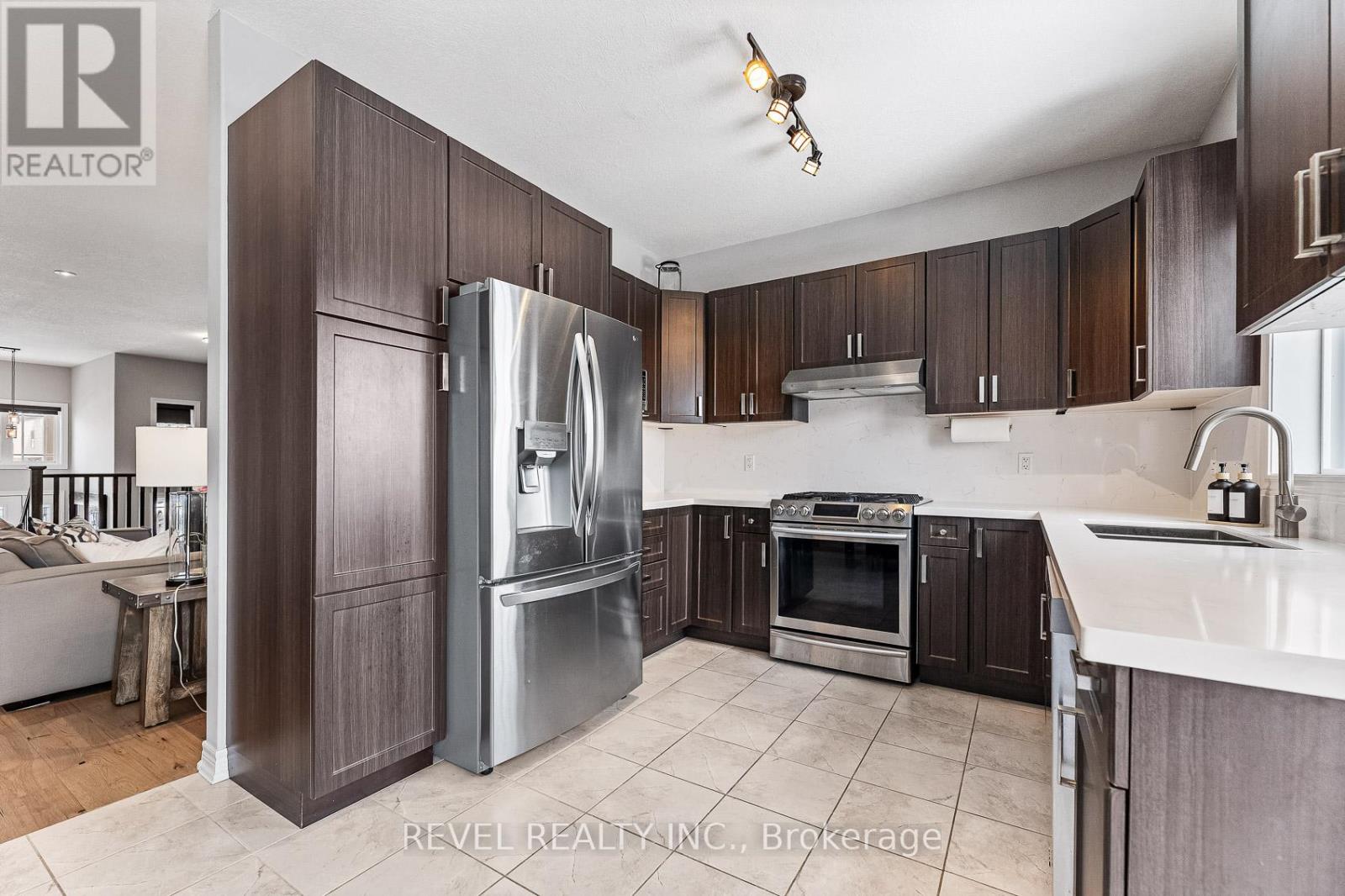 27 Carleton Trail, New Tecumseth (Beeton), Ontario  L0G 1A0 - Photo 37 - N12801626