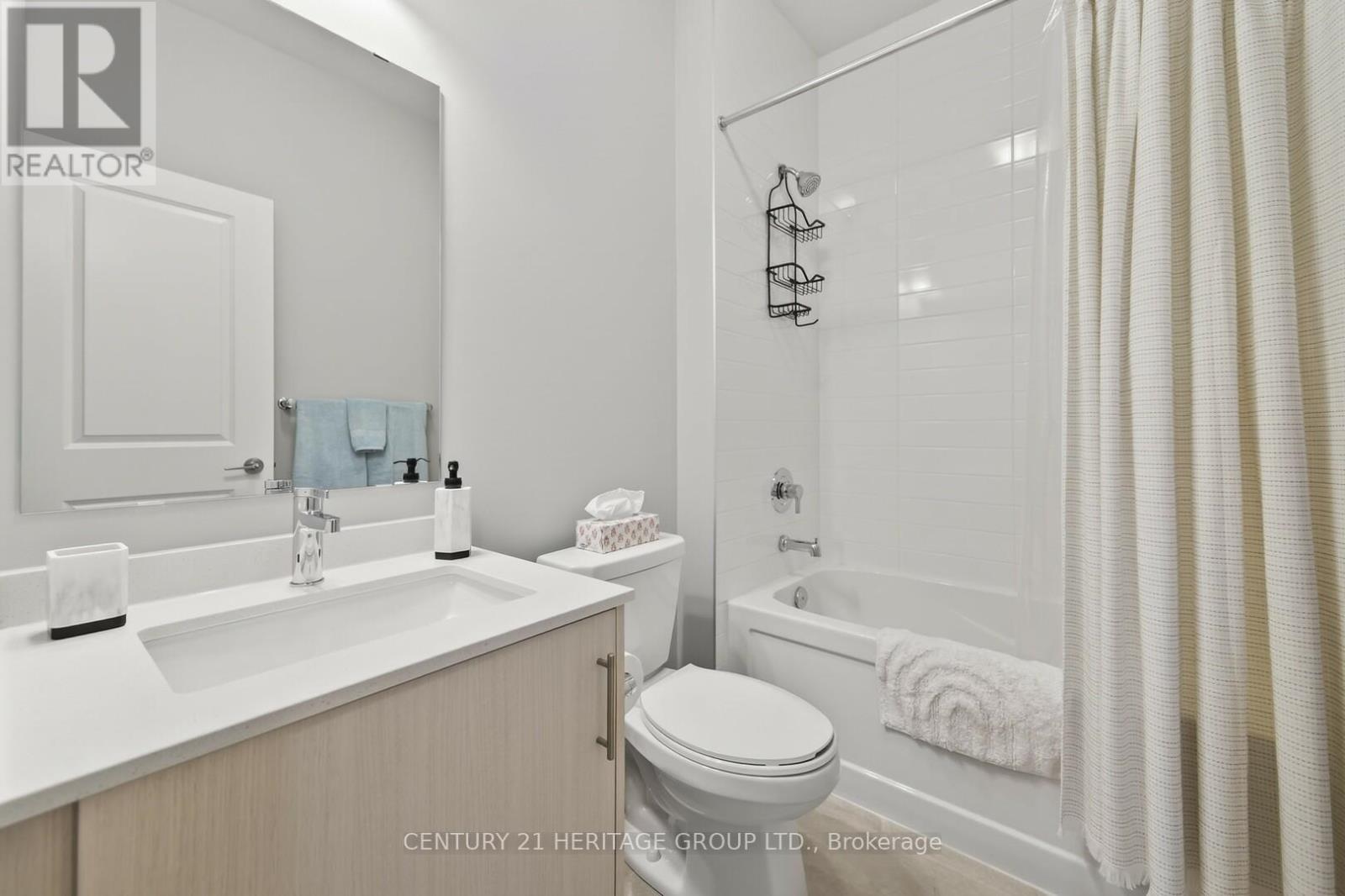 6 Mel Irving Drive, Bradford West Gwillimbury (Bradford), Ontario  L3Z 4P1 - Photo 22 - N12801690