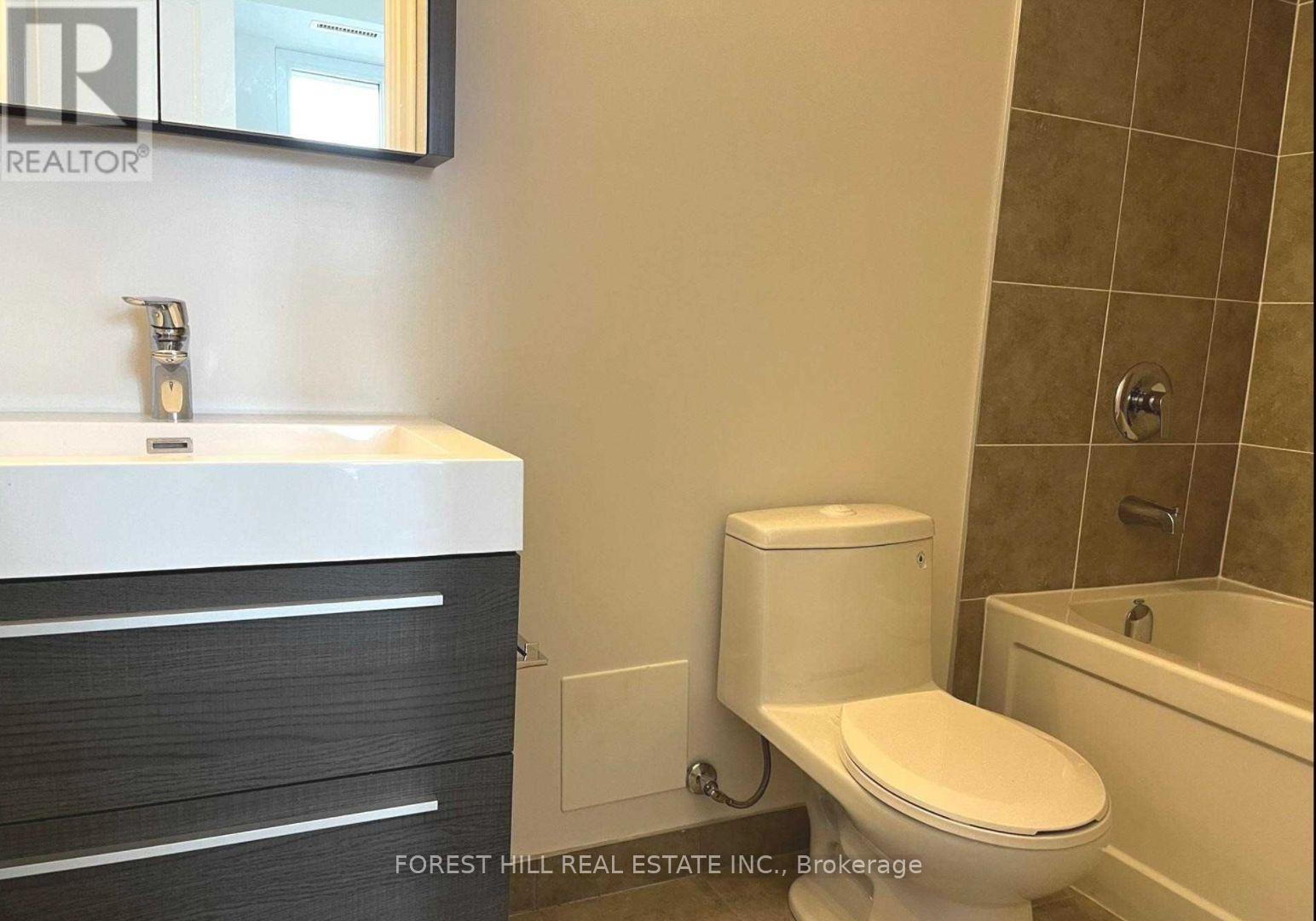 305 - 8 Rouge Valley Drive, Markham, Ontario  L6G 0G8 - Photo 5 - N12801726