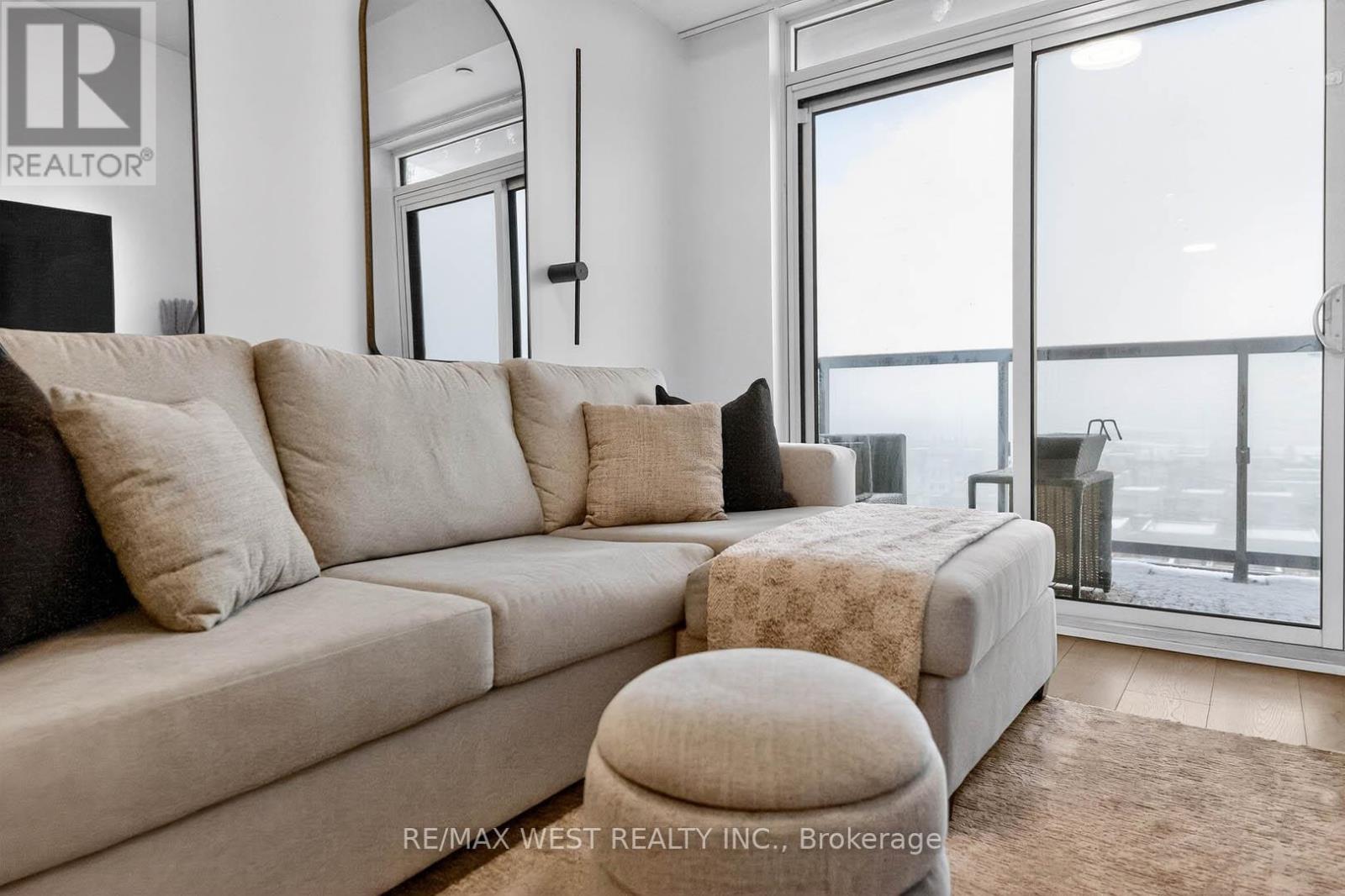 807 - 38 Honeycrisp Crescent, Vaughan, Ontario  L4K 0M7 - Photo 10 - N12801738