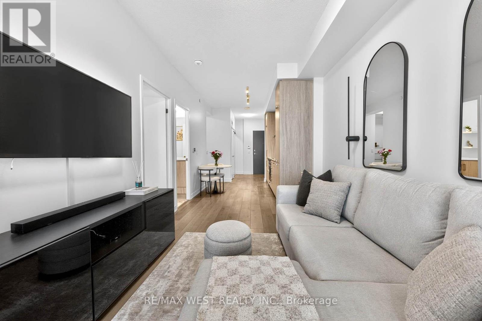 807 - 38 Honeycrisp Crescent, Vaughan, Ontario  L4K 0M7 - Photo 13 - N12801738