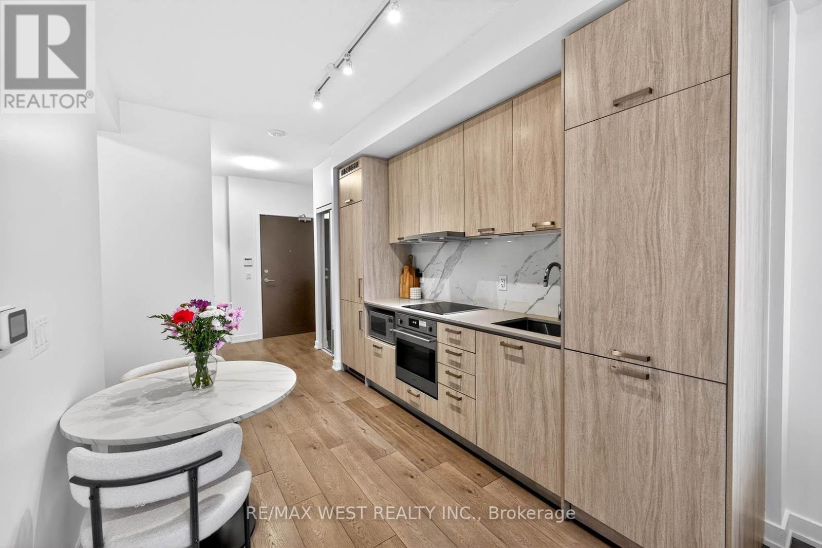 807 - 38 Honeycrisp Crescent, Vaughan, Ontario  L4K 0M7 - Photo 15 - N12801738