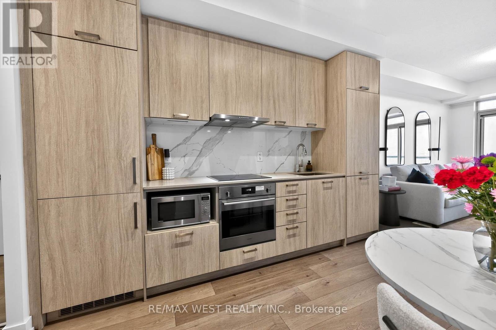 807 - 38 Honeycrisp Crescent, Vaughan, Ontario  L4K 0M7 - Photo 17 - N12801738