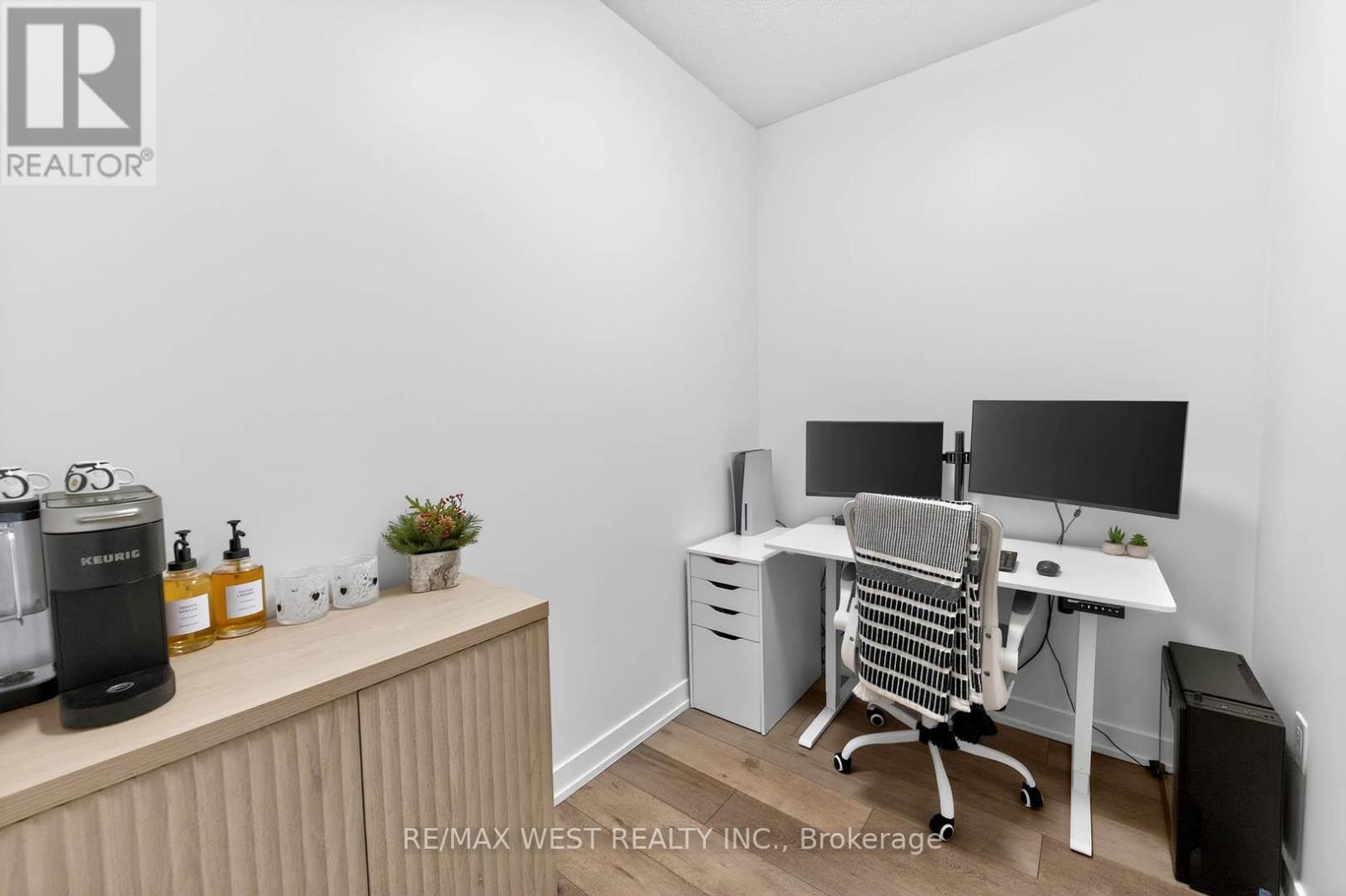 807 - 38 Honeycrisp Crescent, Vaughan, Ontario  L4K 0M7 - Photo 26 - N12801738