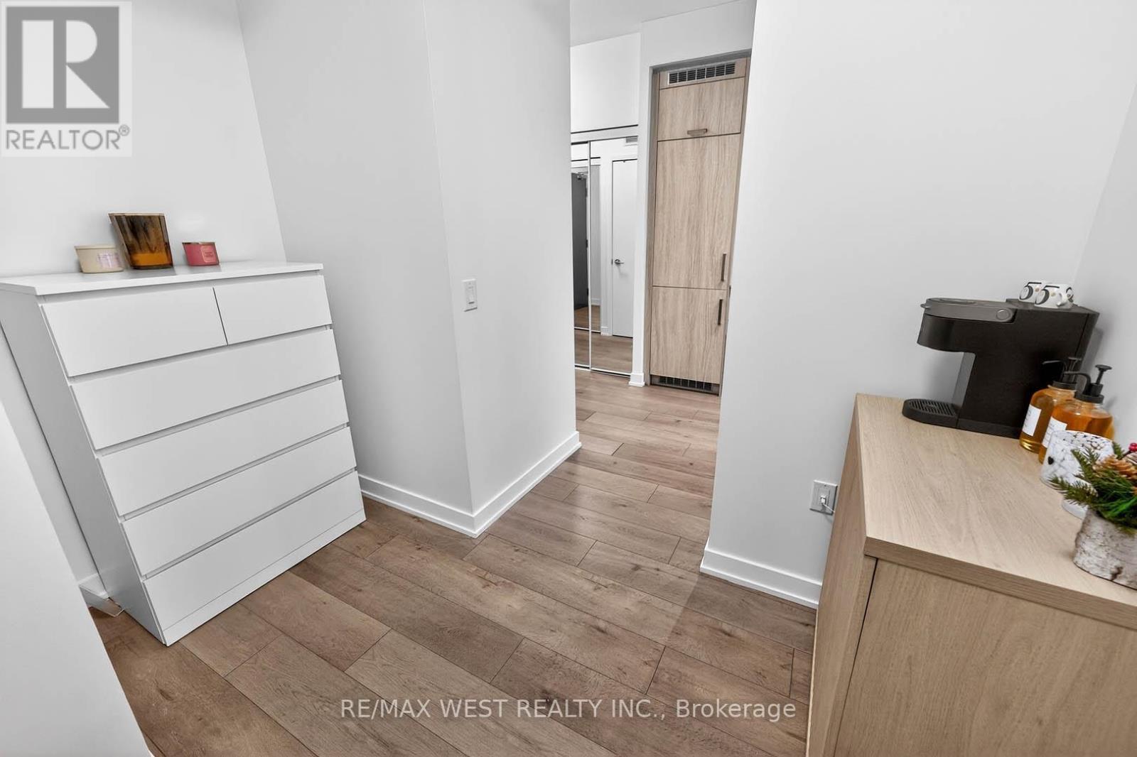 807 - 38 Honeycrisp Crescent, Vaughan, Ontario  L4K 0M7 - Photo 27 - N12801738