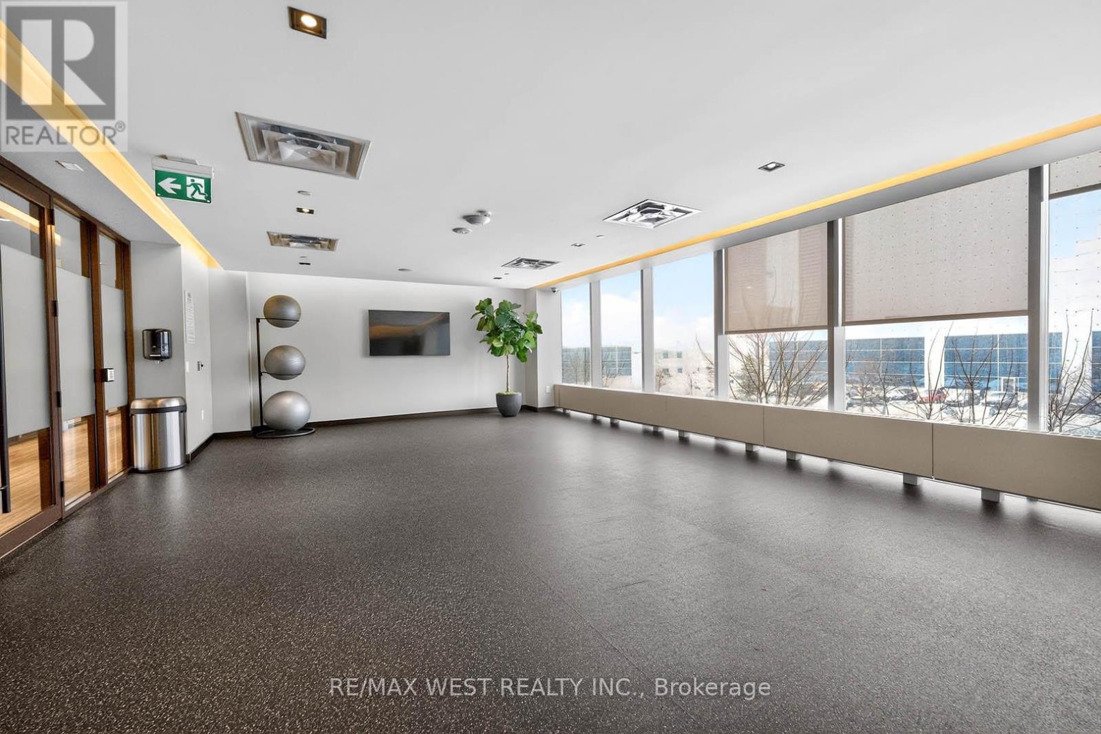 807 - 38 Honeycrisp Crescent, Vaughan, Ontario  L4K 0M7 - Photo 36 - N12801738