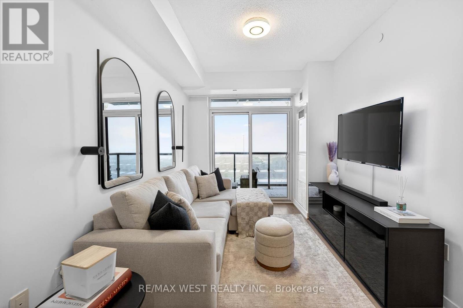 807 - 38 Honeycrisp Crescent, Vaughan, Ontario  L4K 0M7 - Photo 8 - N12801738