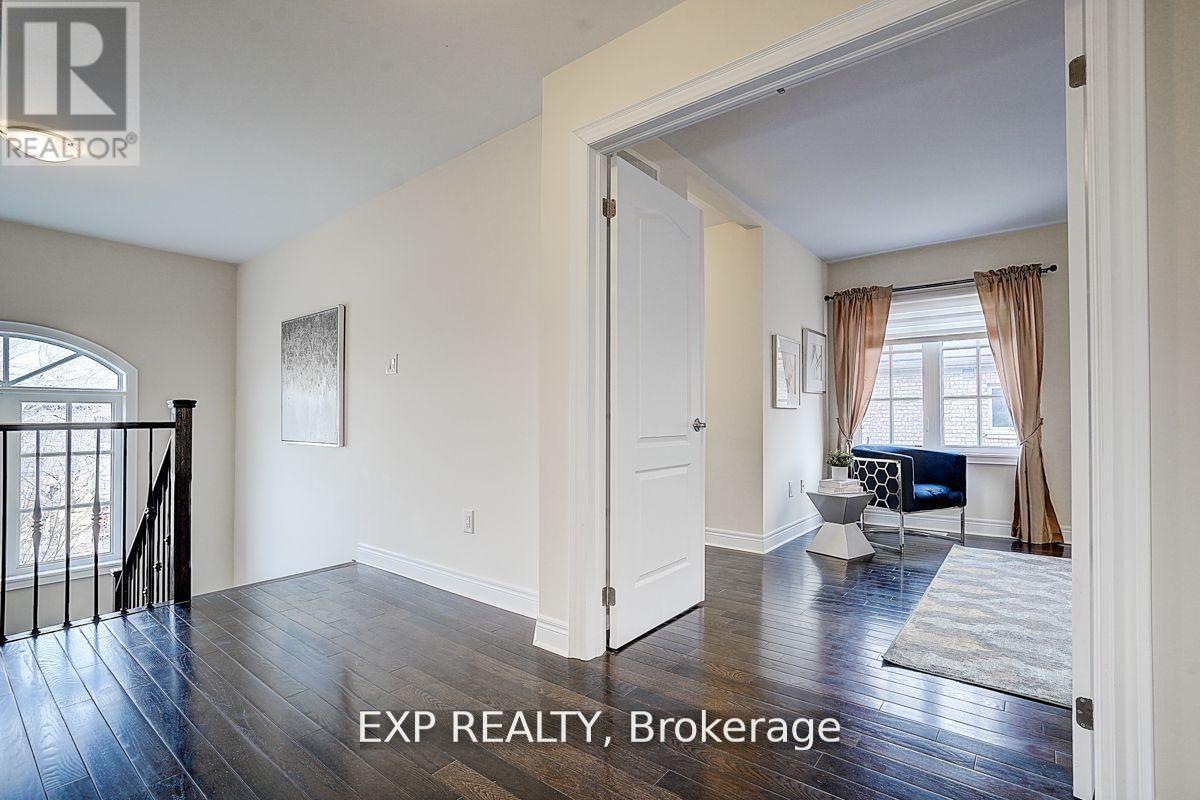 116 Dunlop Street, Richmond Hill, Ontario  L4C 0X1 - Photo 24 - N12719486