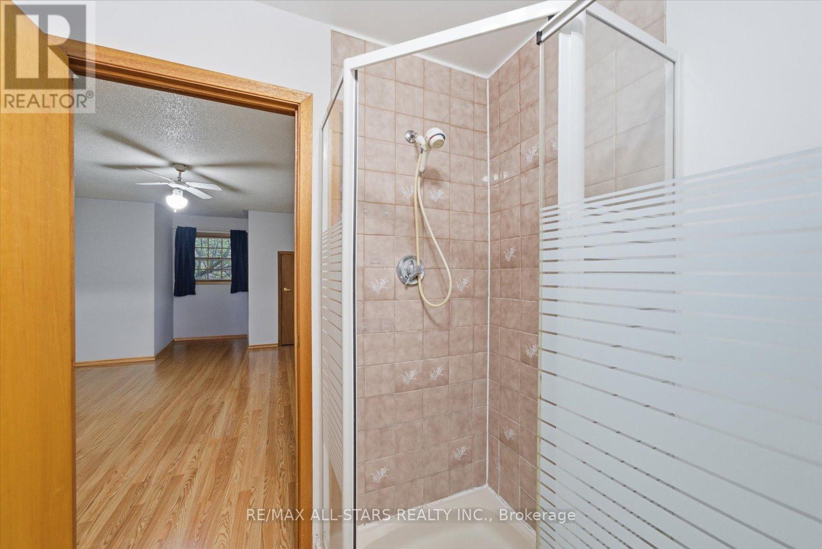 62 Evelyn Avenue, Georgina, Ontario  L4P 3C8 - Photo 29 - N12801050