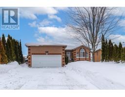 61 SILVER MAPLE CRESCENT, Barrie, Ontario