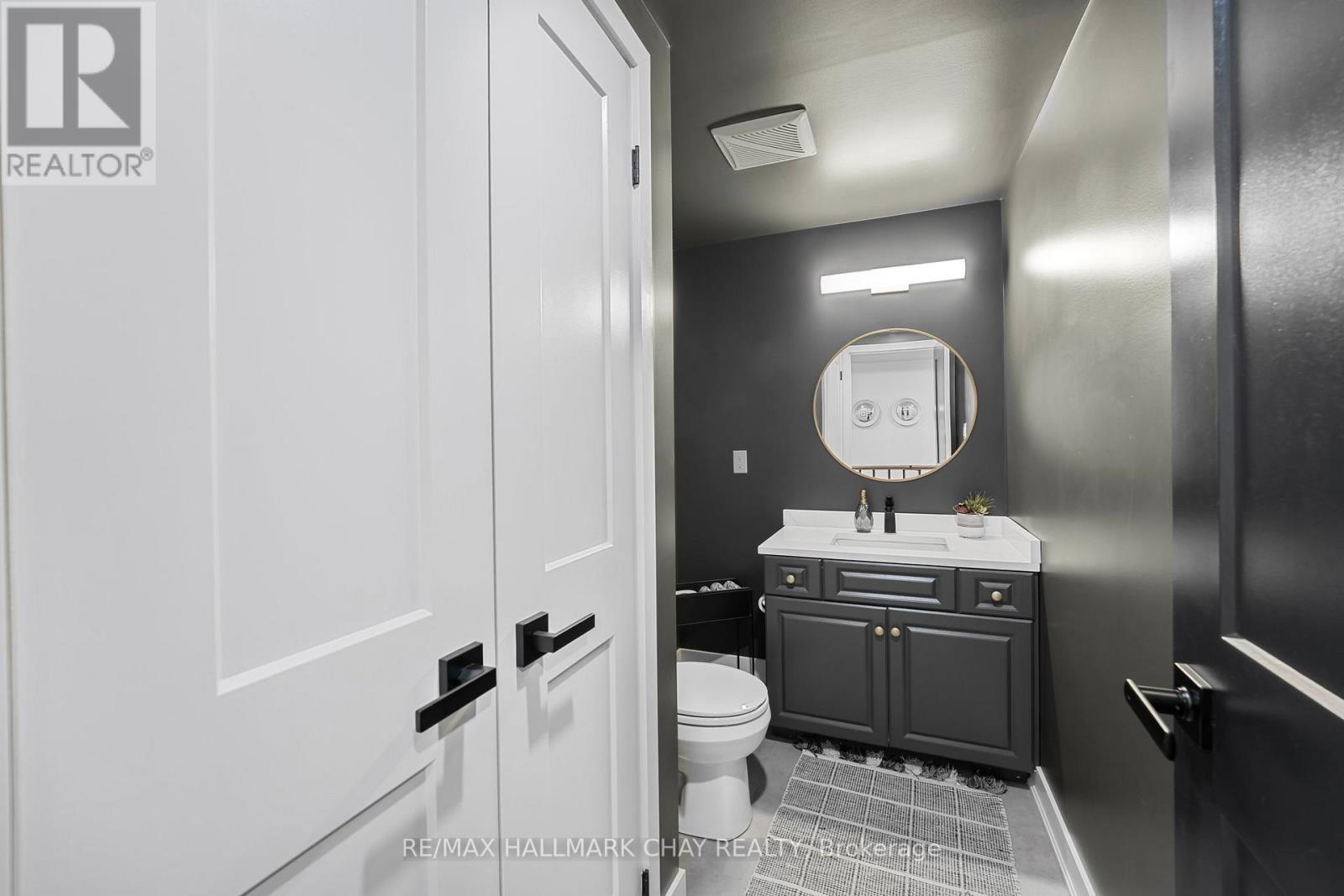 1359 Old Barrie Road E, Oro-Medonte, Ontario  L0L 1T0 - Photo 23 - S12684820