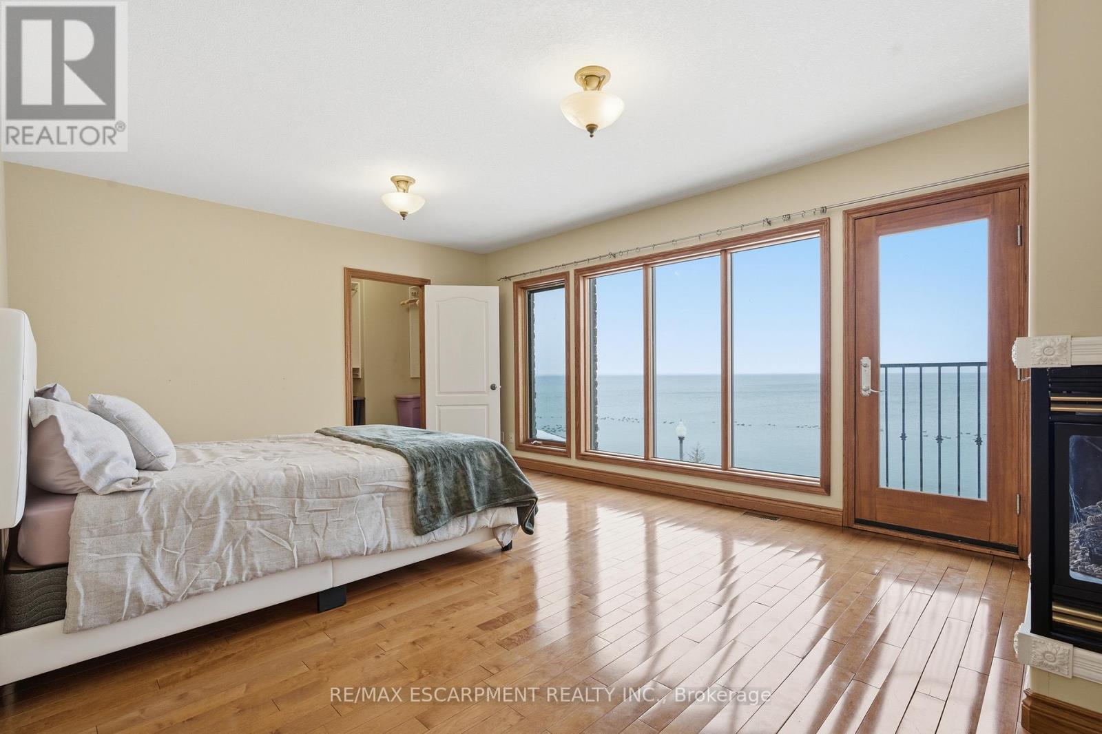 4 Lakeside Drive, Hamilton, Ontario  L8E 5C1 - Photo 16 - X12726180