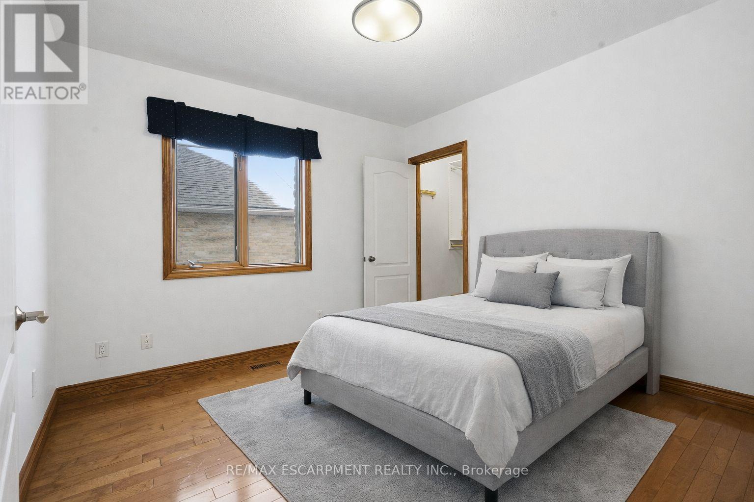 4 Lakeside Drive, Hamilton, Ontario  L8E 5C1 - Photo 21 - X12726180