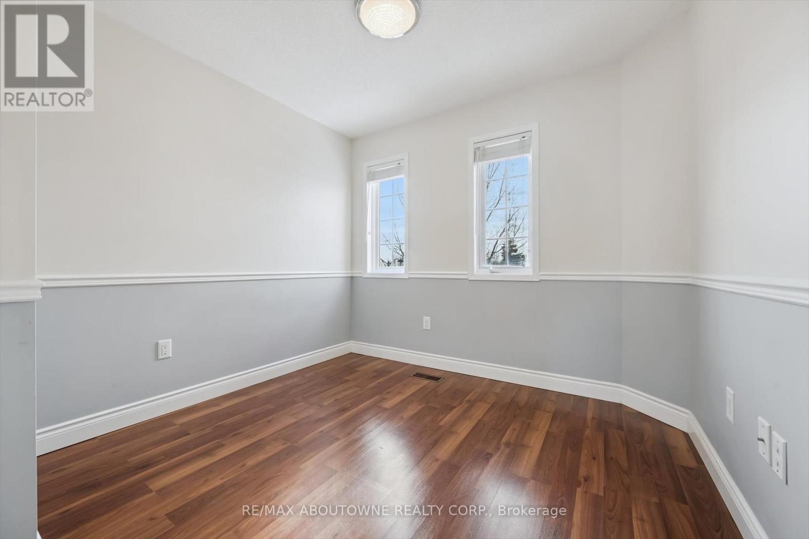 143 Glenashton Drive, Oakville, Ontario  L6H 6N2 - Photo 18 - W12801658