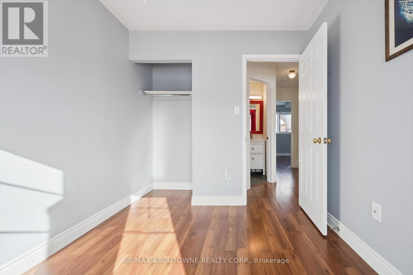 143 Glenashton Drive, Oakville, Ontario  L6H 6N2 - Photo 21 - W12801658