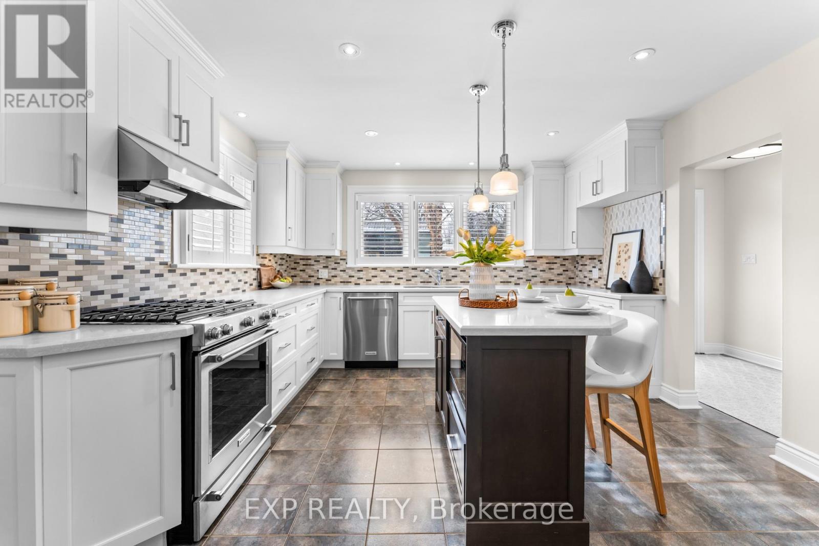 753 Kingsway Drive, Burlington, Ontario  L7T 3H6 - Photo 17 - W12801686