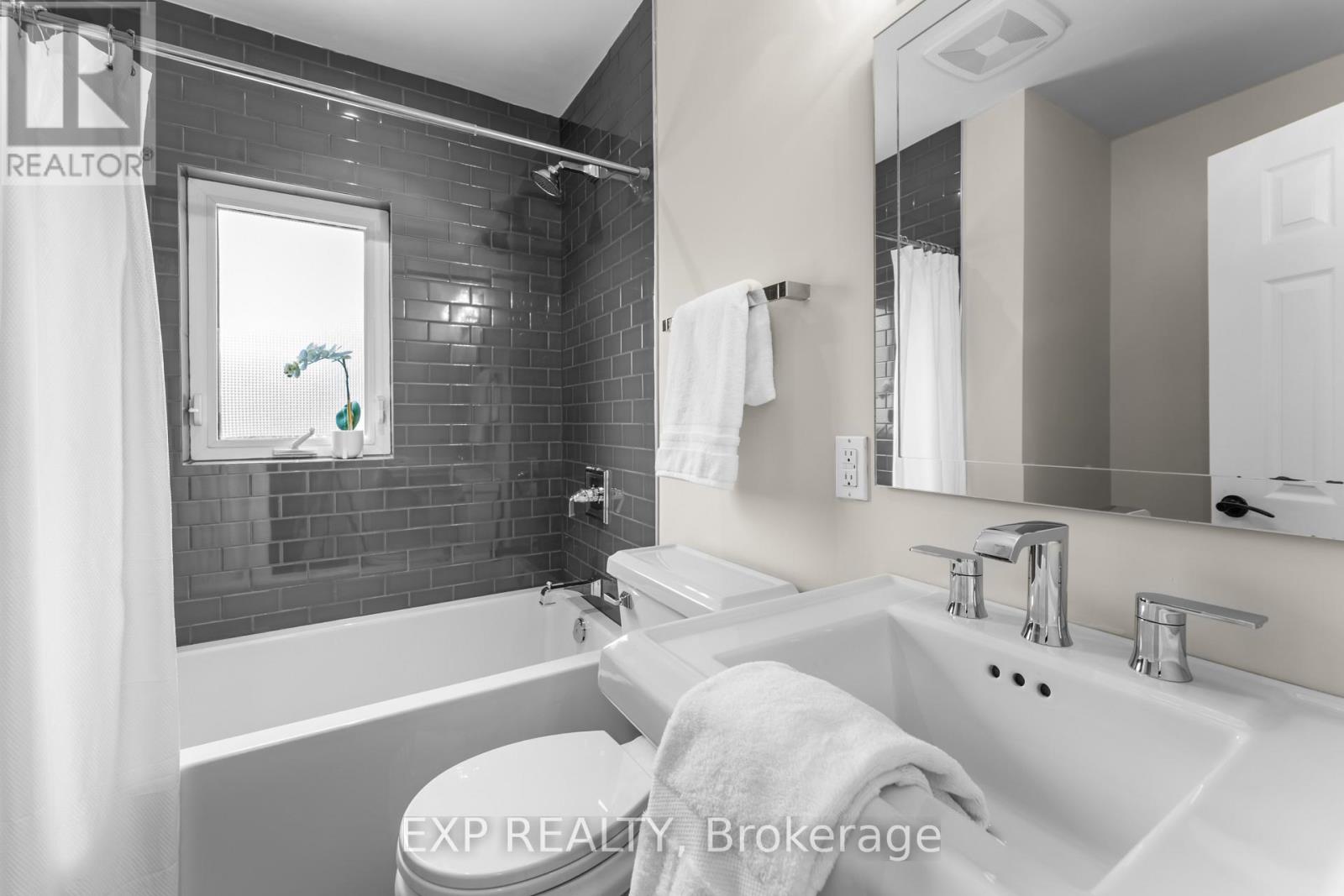 753 Kingsway Drive, Burlington, Ontario  L7T 3H6 - Photo 23 - W12801686