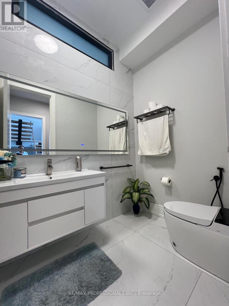 2206 Utely Road, Mississauga, Ontario  L5J 1X1 - Photo 20 - W12801708