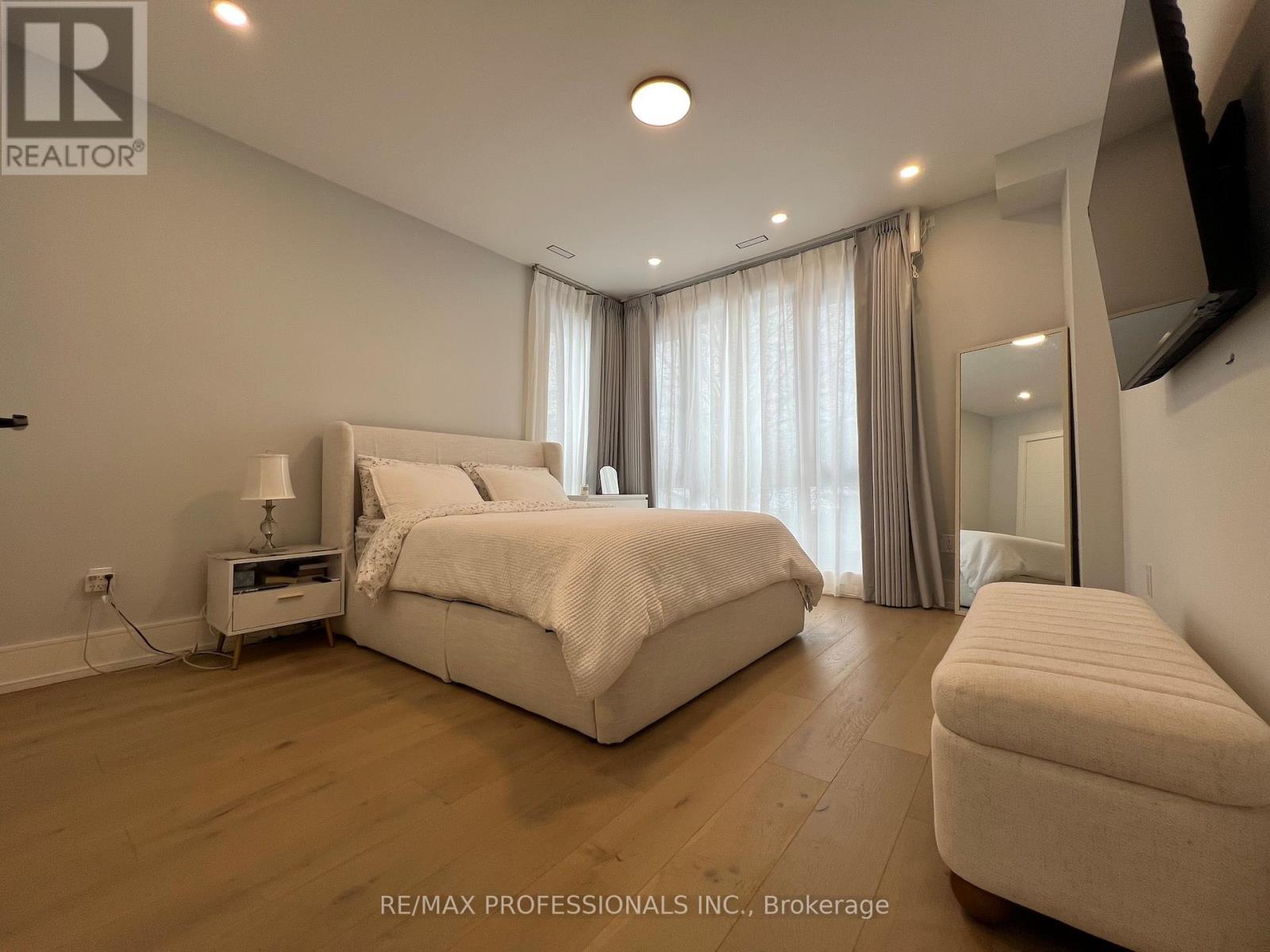 2206 Utely Road, Mississauga, Ontario  L5J 1X1 - Photo 25 - W12801708