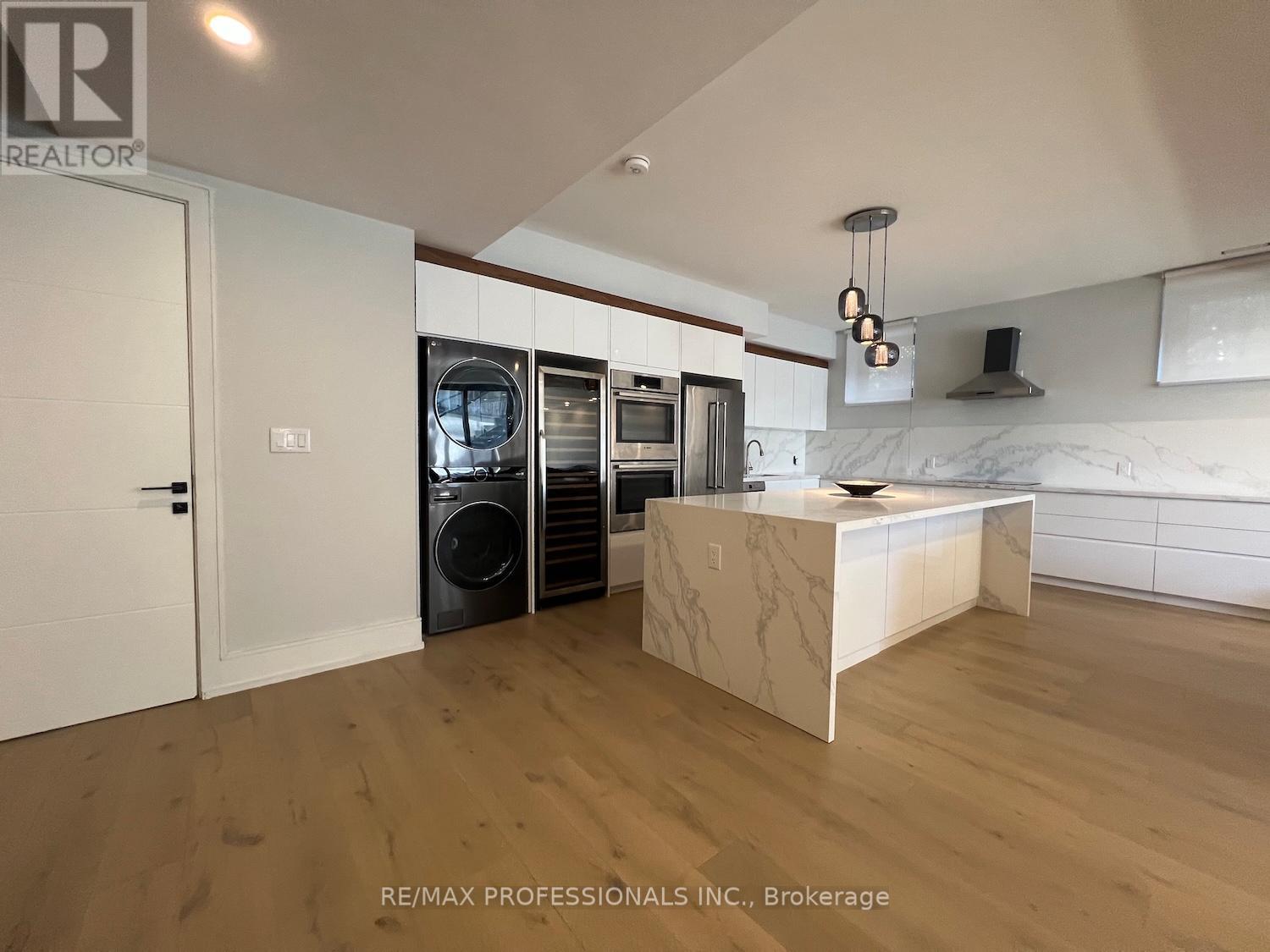 2206 Utely Road, Mississauga, Ontario  L5J 1X1 - Photo 36 - W12801708