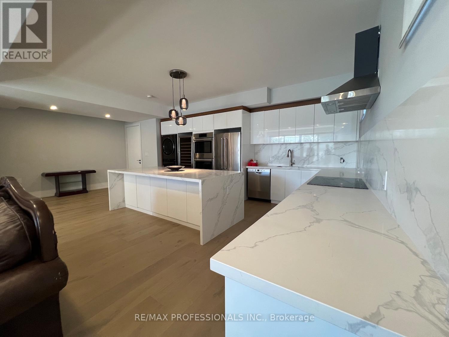 2206 Utely Road, Mississauga, Ontario  L5J 1X1 - Photo 39 - W12801708