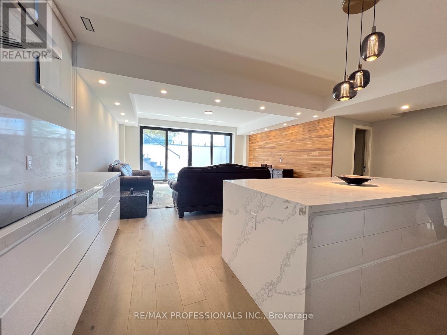 2206 Utely Road, Mississauga, Ontario  L5J 1X1 - Photo 40 - W12801708