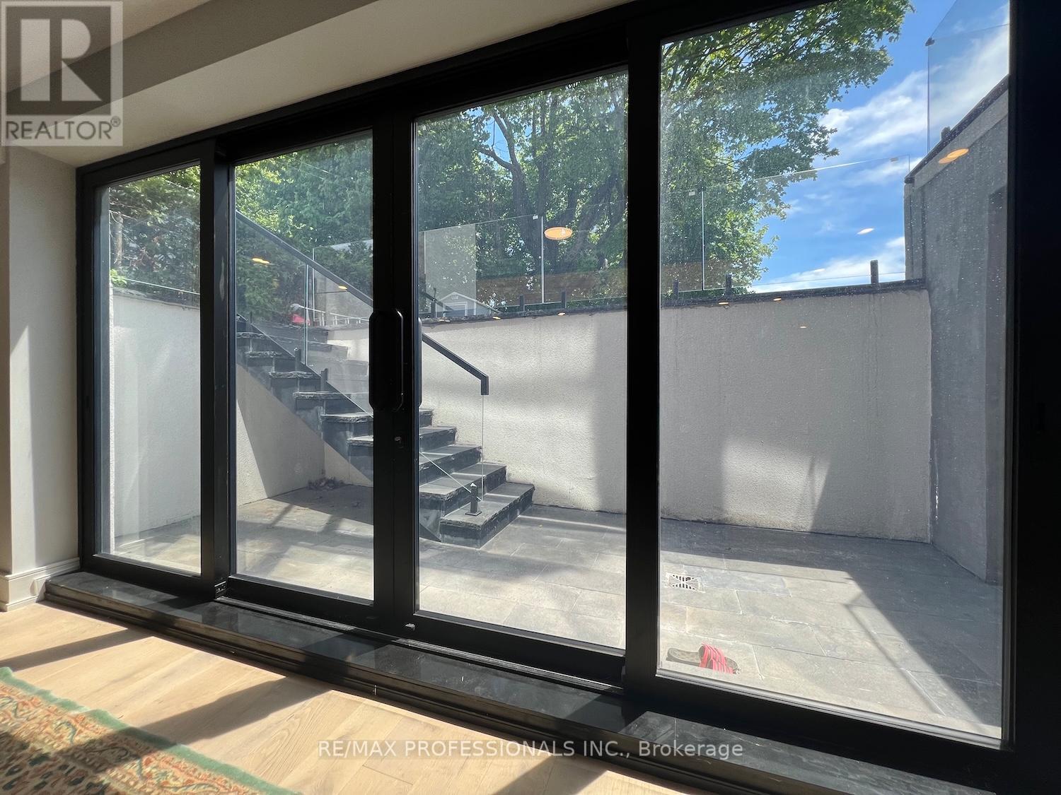 2206 Utely Road, Mississauga, Ontario  L5J 1X1 - Photo 41 - W12801708