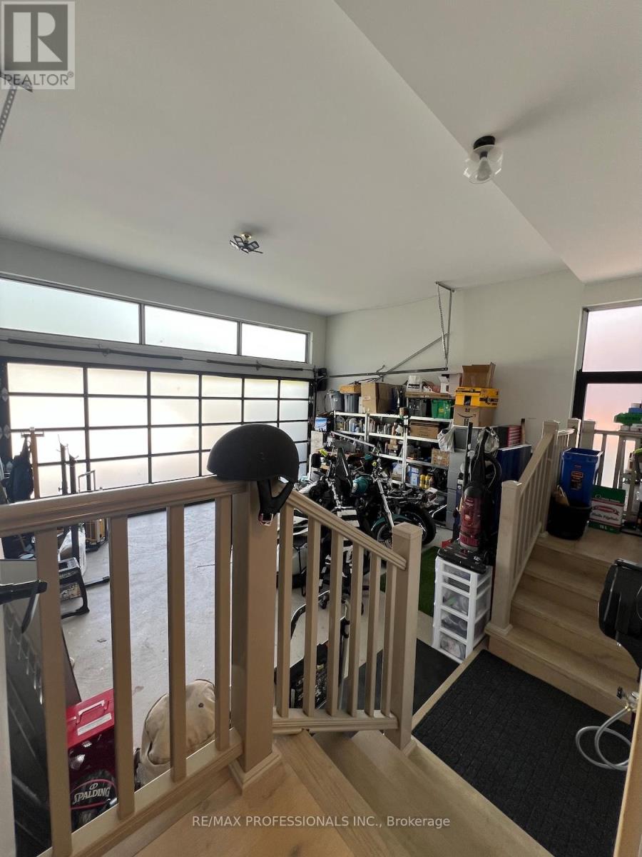 2206 Utely Road, Mississauga, Ontario  L5J 1X1 - Photo 49 - W12801708