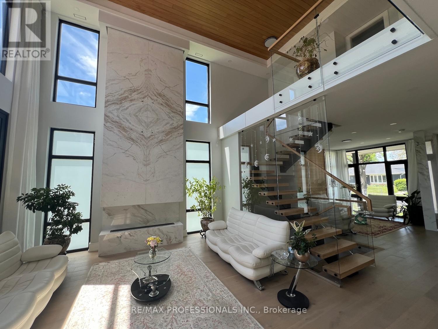 2206 Utely Road, Mississauga, Ontario  L5J 1X1 - Photo 8 - W12801708