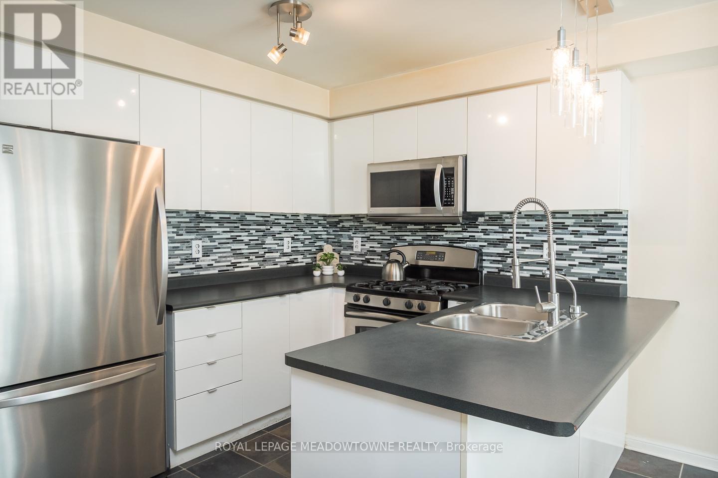 885 Gazley Circle, Milton, Ontario  L9T 6L7 - Photo 15 - W12801716