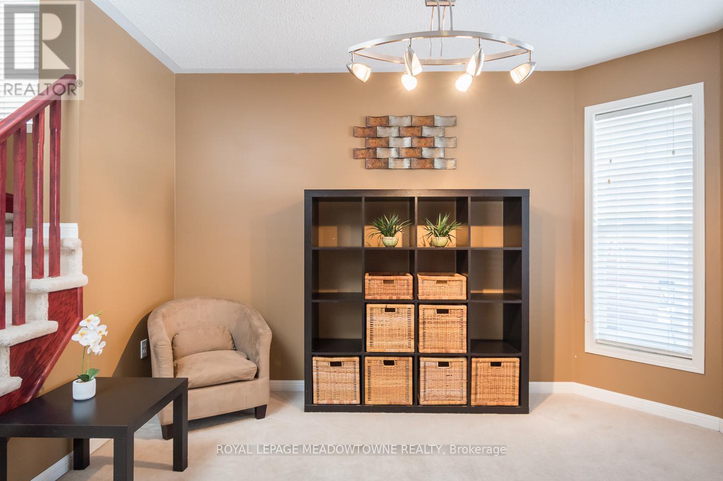 885 Gazley Circle, Milton, Ontario  L9T 6L7 - Photo 5 - W12801716