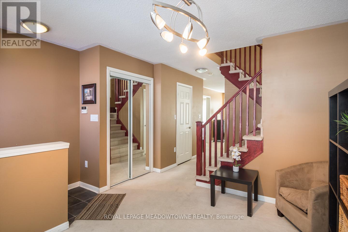 885 Gazley Circle, Milton, Ontario  L9T 6L7 - Photo 7 - W12801716