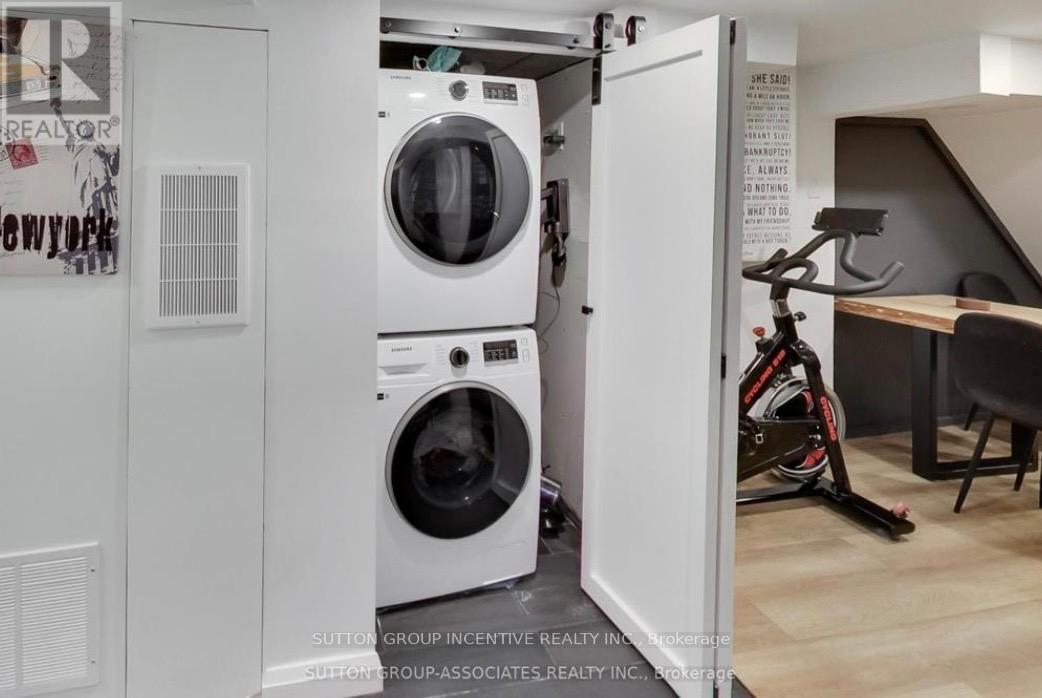 Lower - 97 Hatherley Road, Toronto, Ontario  M6E 1W3 - Photo 10 - W12801762