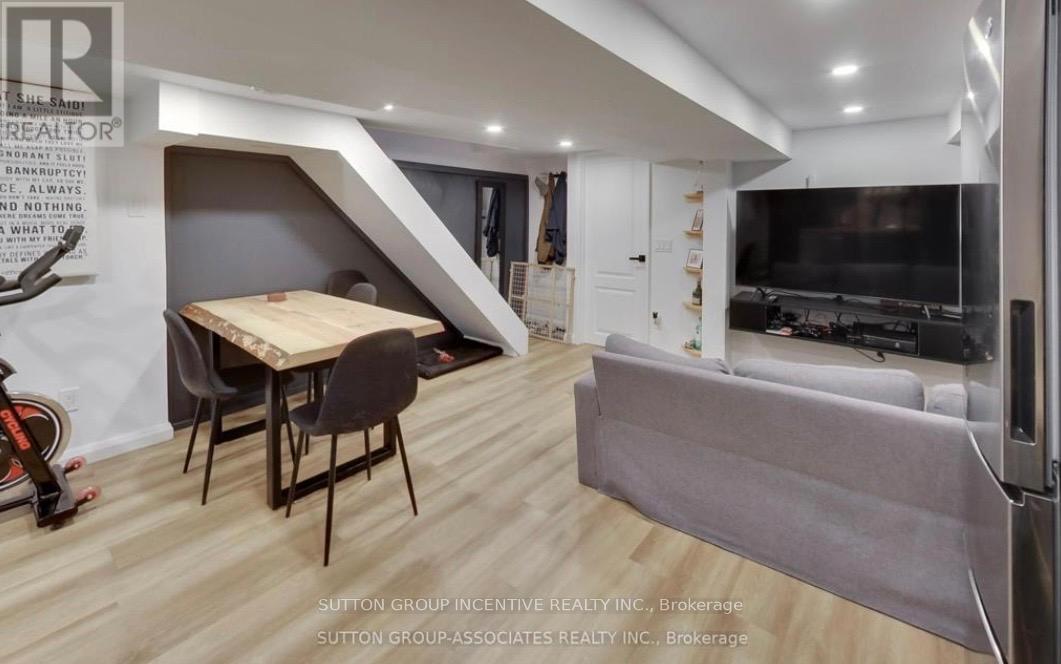 Lower - 97 Hatherley Road, Toronto, Ontario  M6E 1W3 - Photo 7 - W12801762