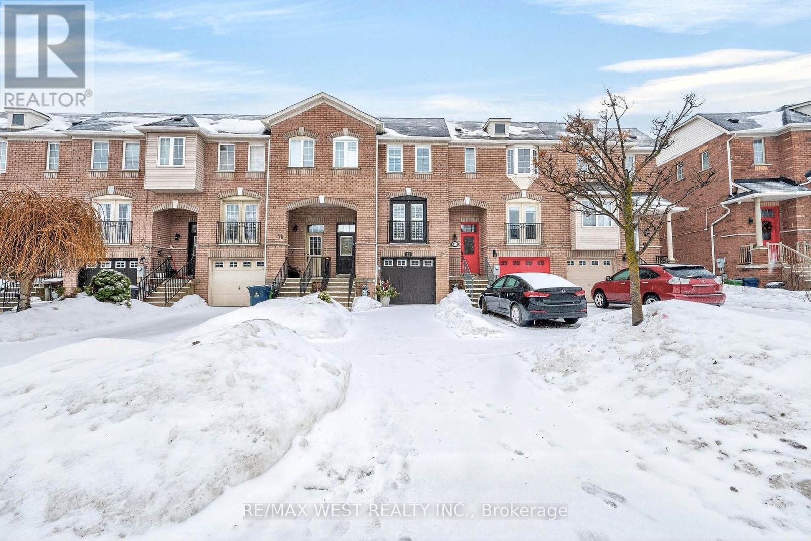 81 WEST OAK CRESCENT, Toronto, Ontario