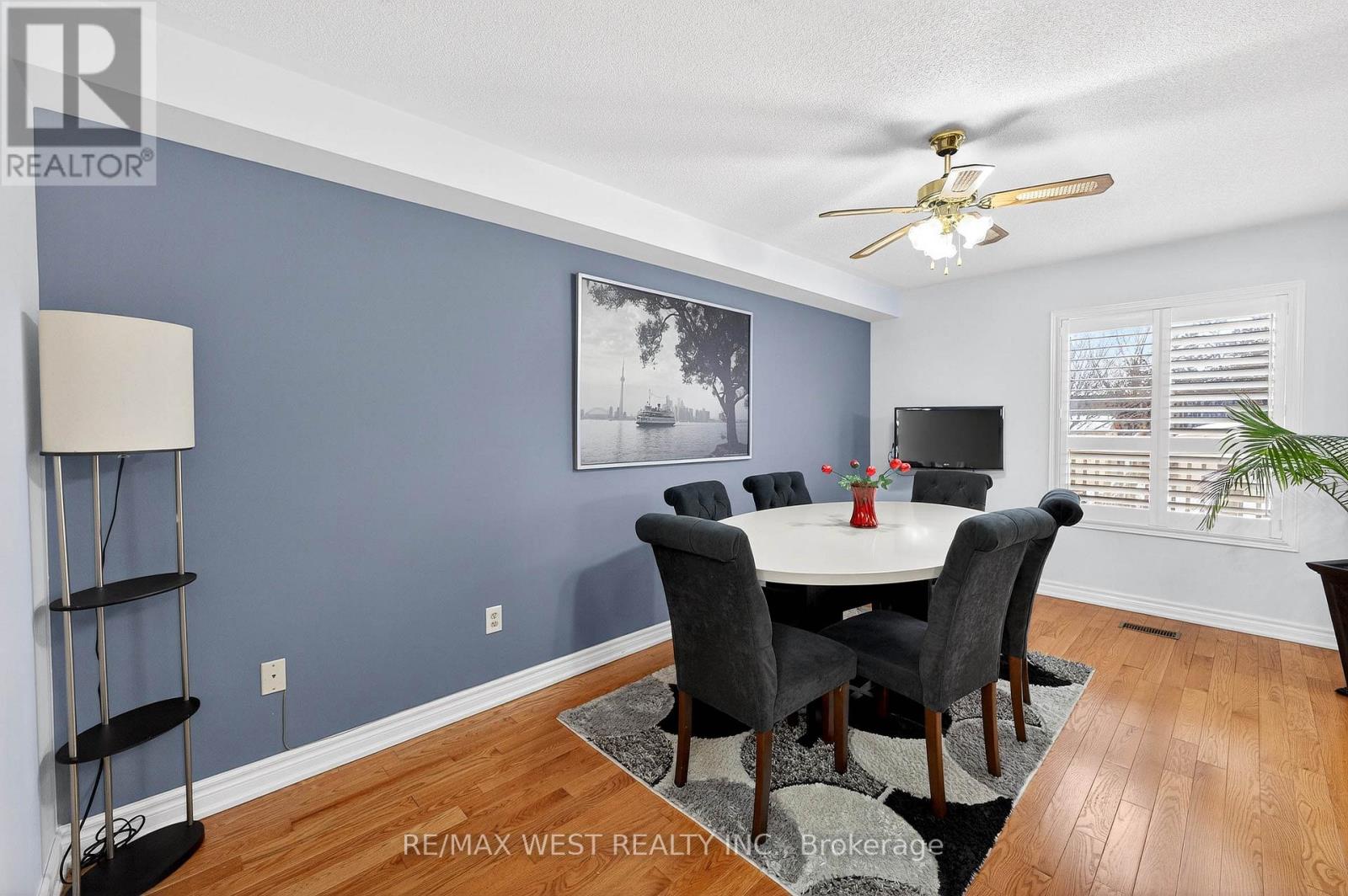 81 West Oak Crescent, Toronto, Ontario  M9N 3Z7 - Photo 10 - W12801766