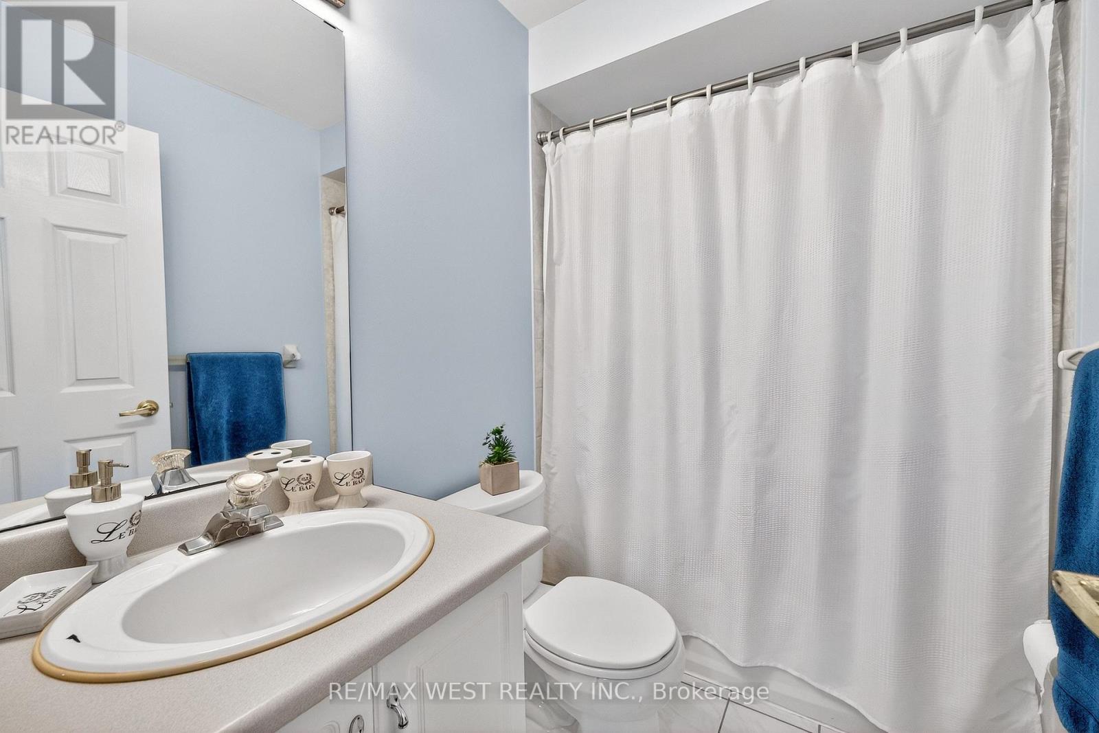 81 West Oak Crescent, Toronto, Ontario  M9N 3Z7 - Photo 29 - W12801766