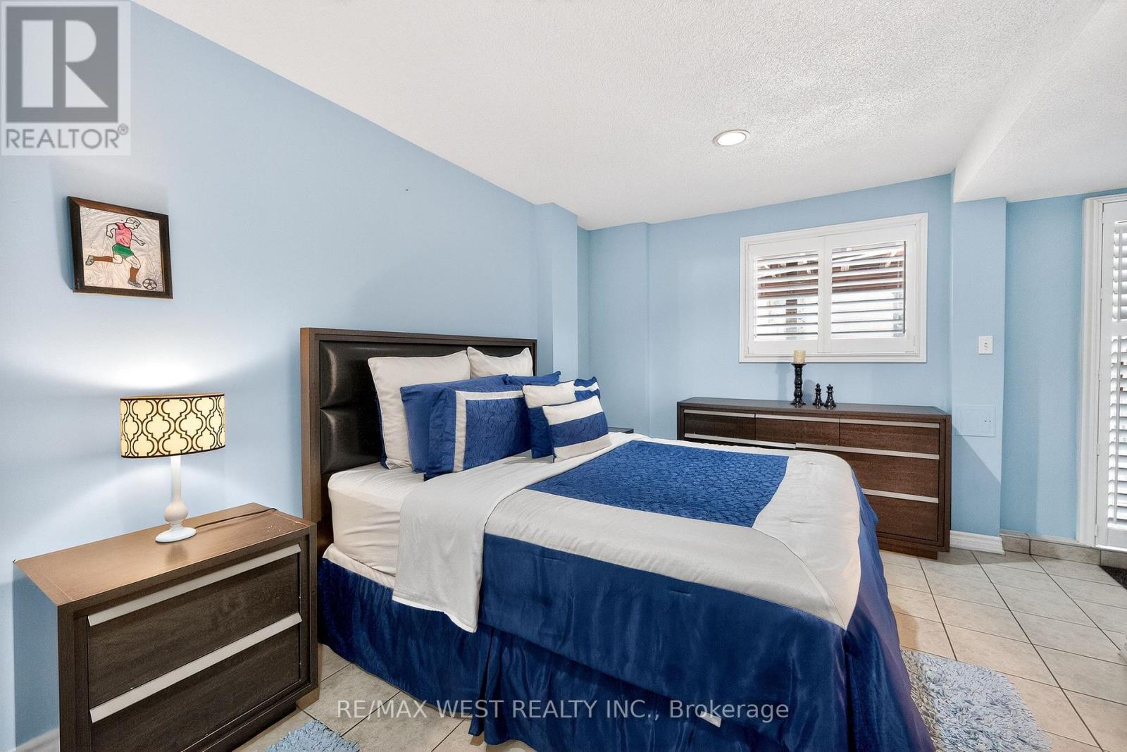 81 West Oak Crescent, Toronto, Ontario  M9N 3Z7 - Photo 30 - W12801766