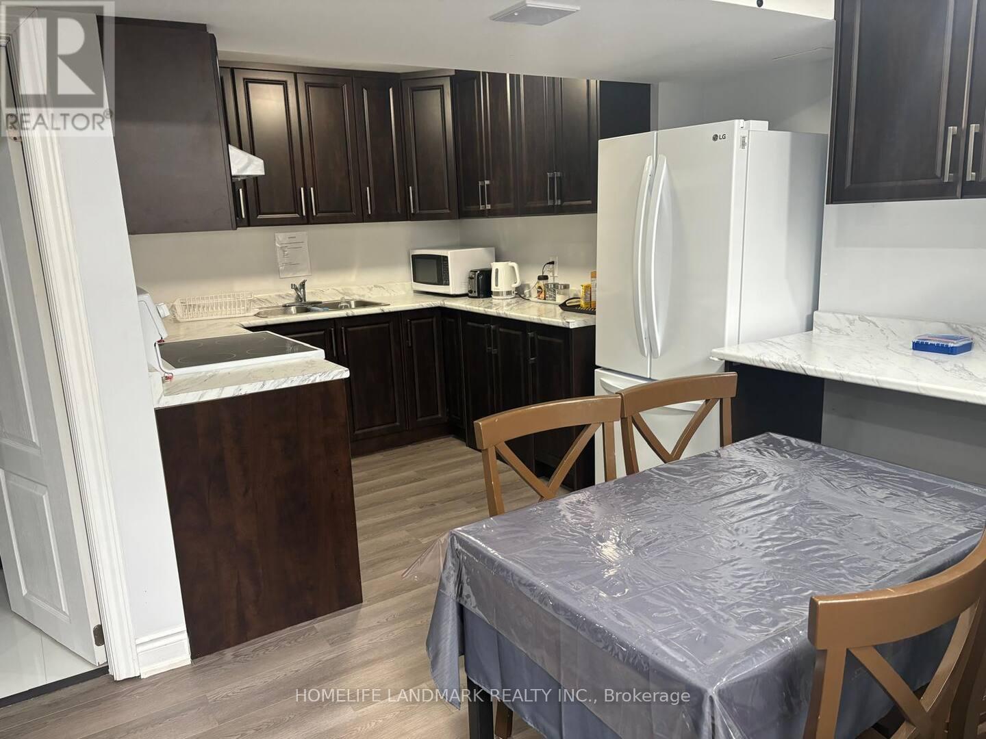 794 Biggar Heights, Milton, Ontario  L9T 0G7 - Photo 8 - W12801770