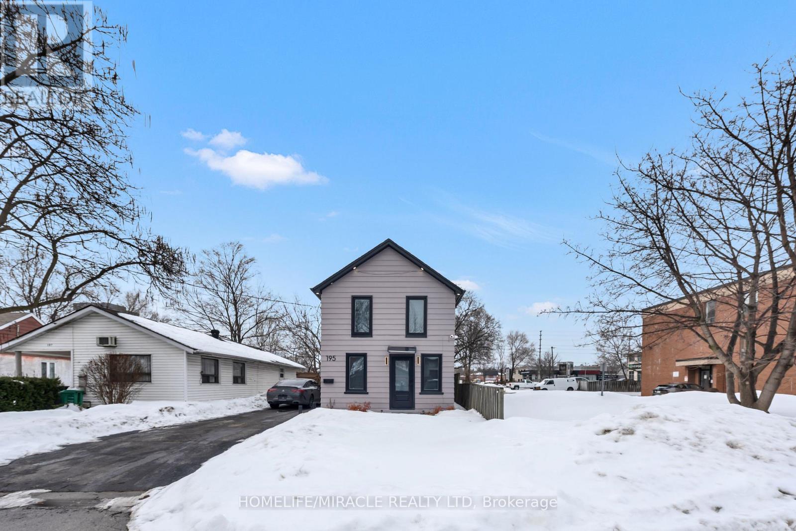 195 RANDI ROAD, Mississauga, Ontario