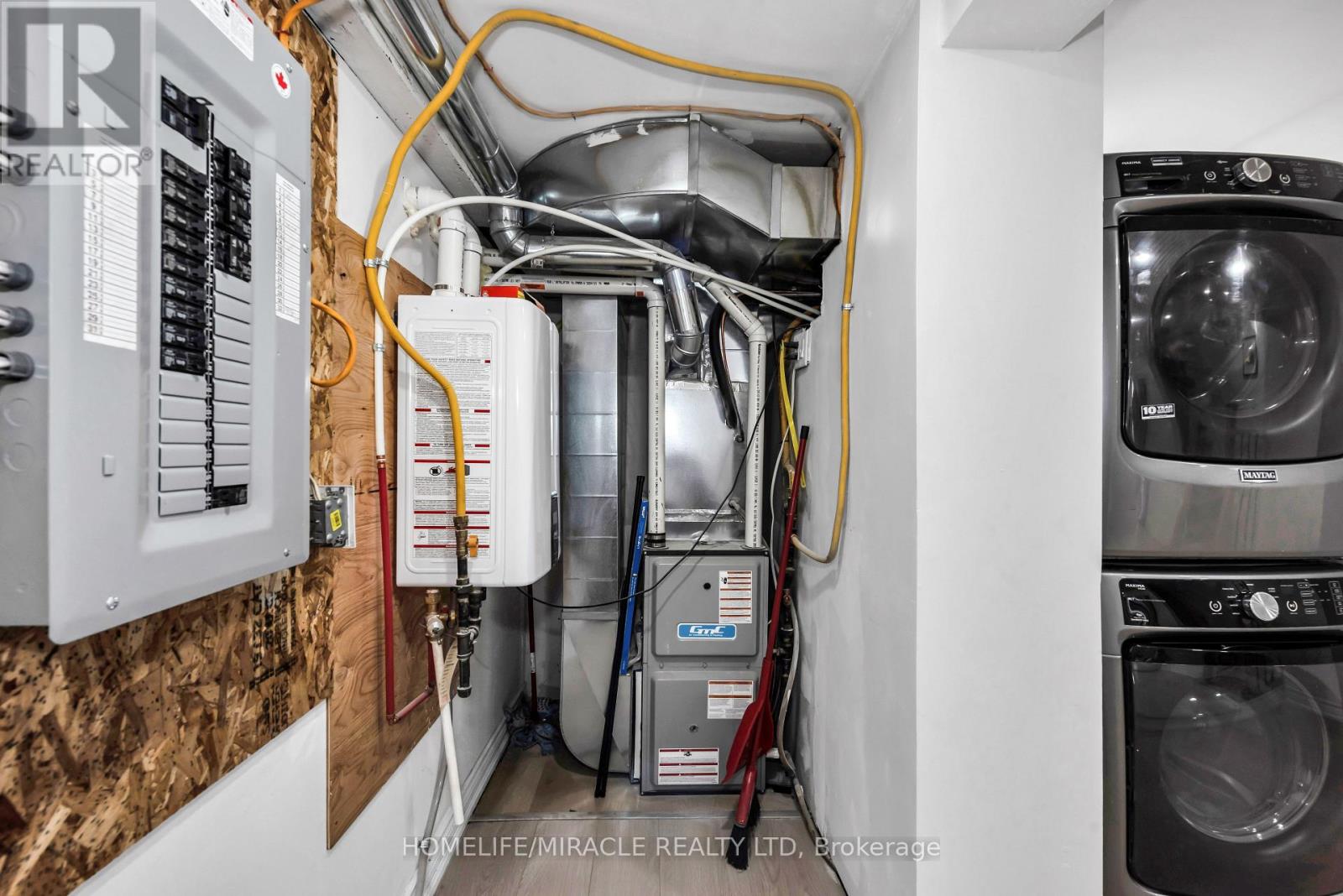 195 Randi Road, Mississauga, Ontario  L5A 1V6 - Photo 16 - W12801796