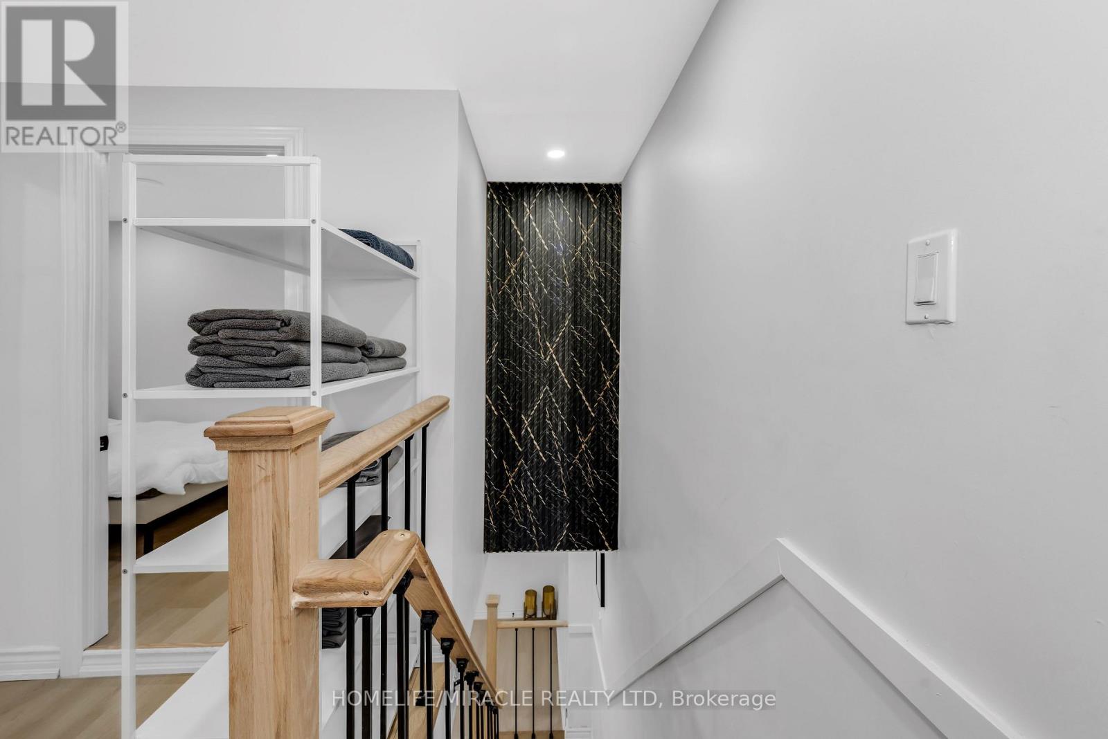 195 Randi Road, Mississauga, Ontario  L5A 1V6 - Photo 32 - W12801796